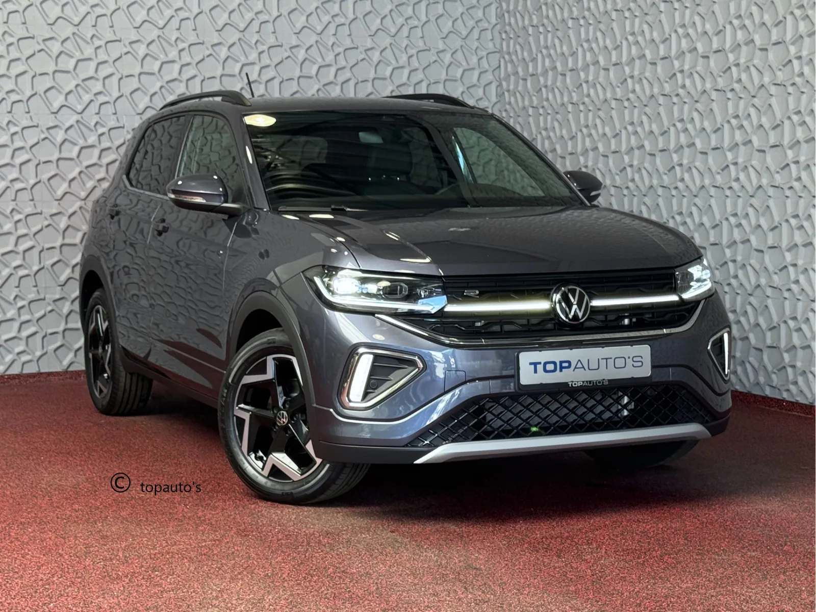Volkswagen T-Cross (2025) — foto 1