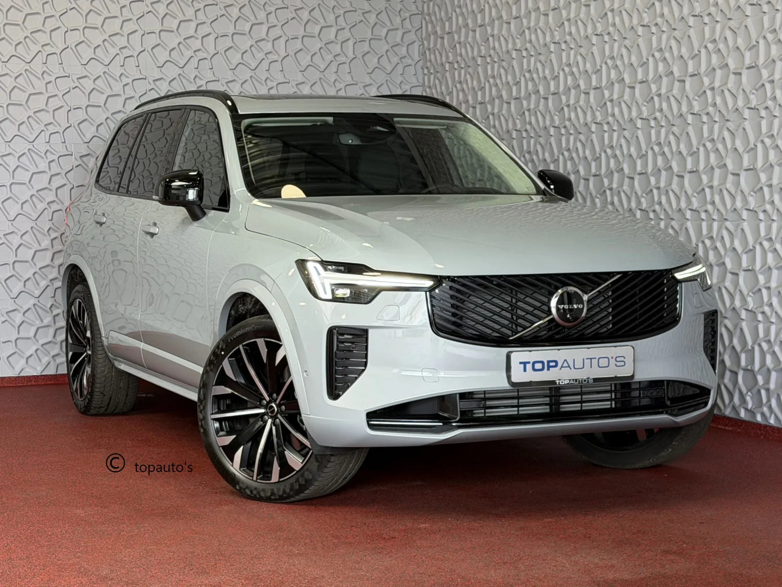 Volvo XC90 (2025) — foto 1