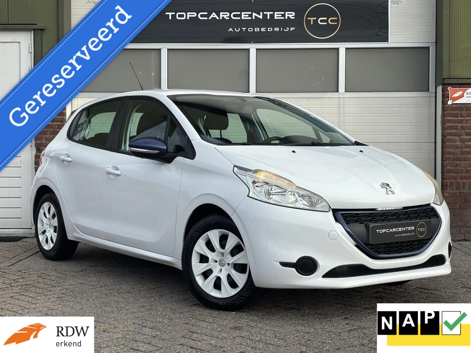 Peugeot 208 (2014) — foto 1