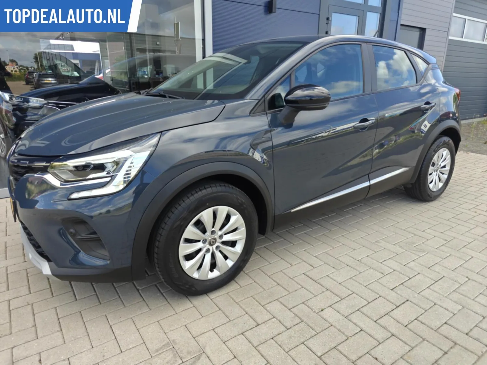 Renault Captur (2020) — foto 1