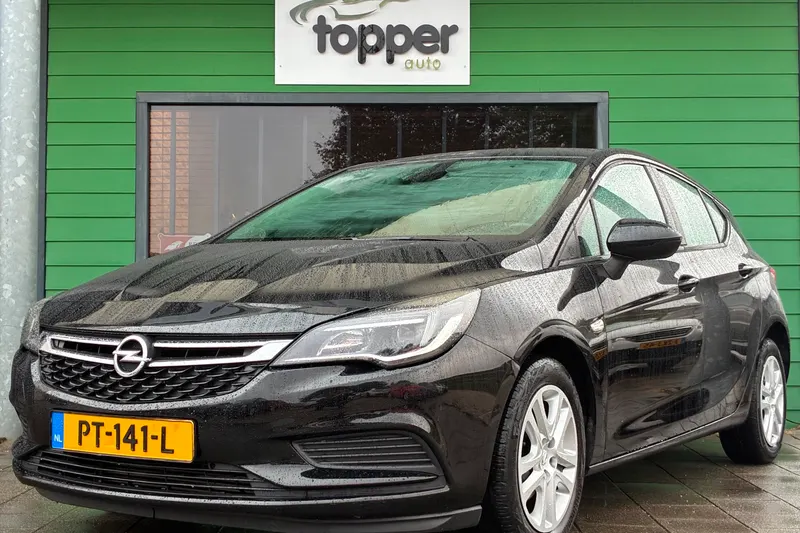 Opel Astra (2017)
