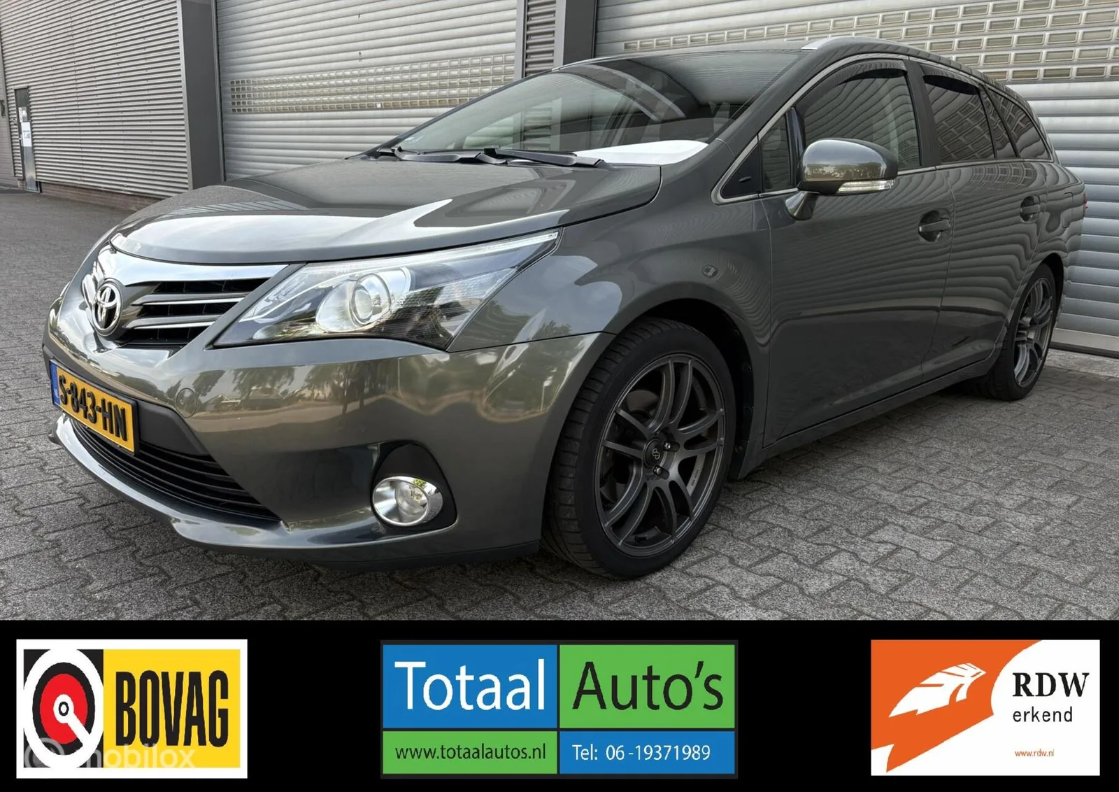 Toyota Avensis (2013) — foto 1