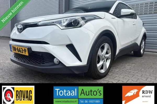 Toyota C-HR (2017) — foto 1