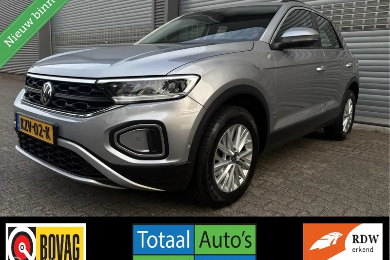 Volkswagen T-Roc (2023)
