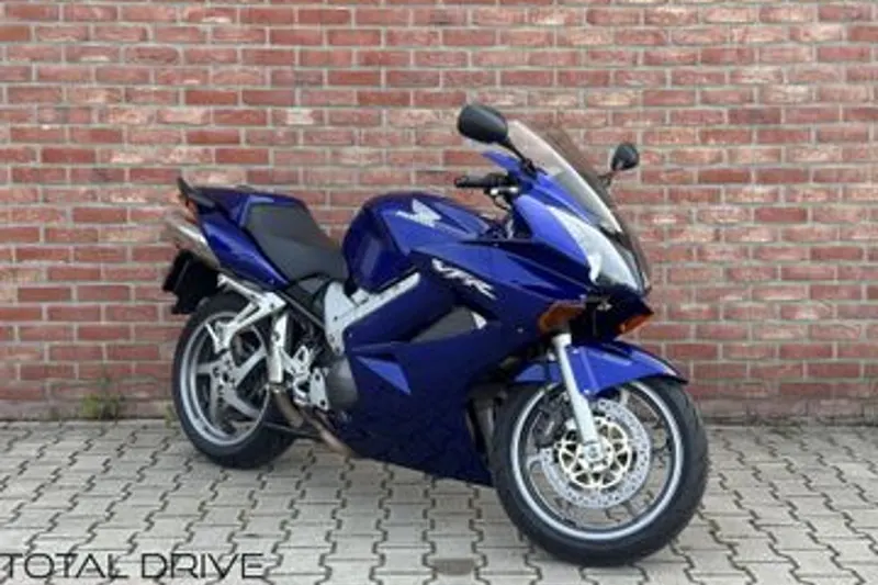 Honda VFR800 (2005)