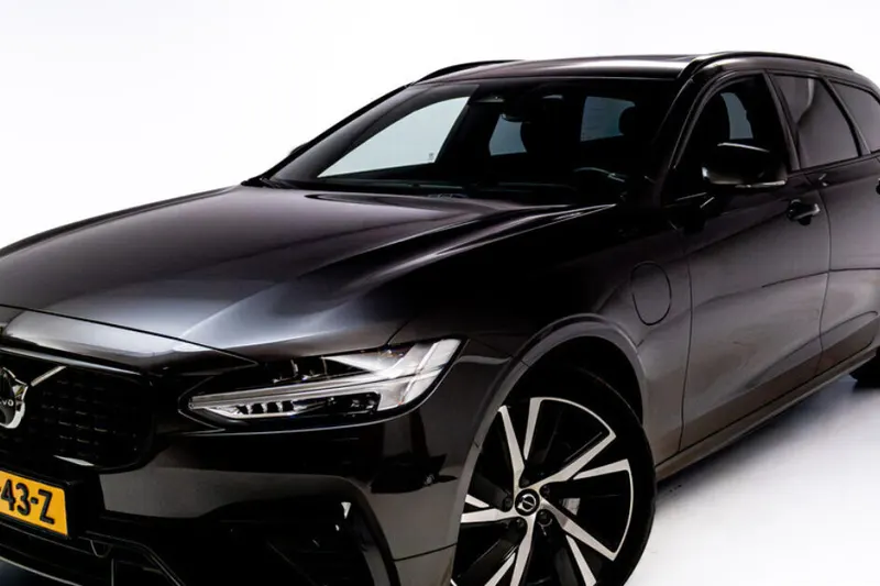 Volvo V90 (2021)