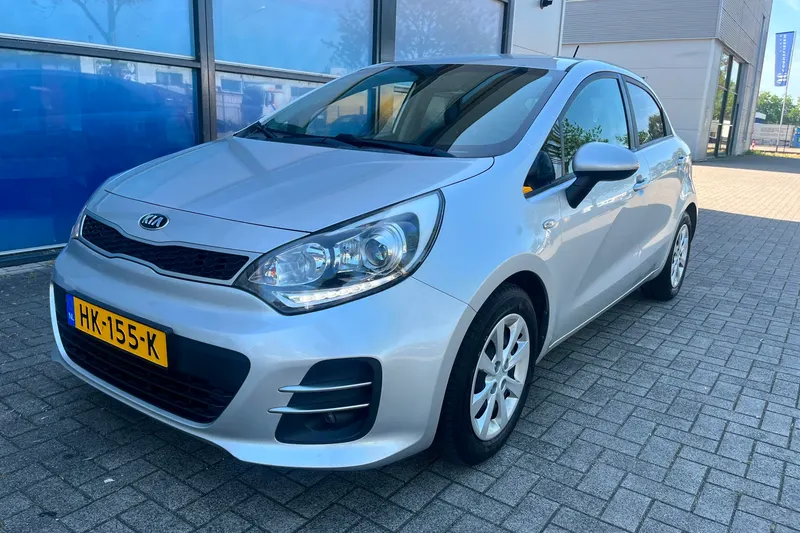 Kia Rio (2015)