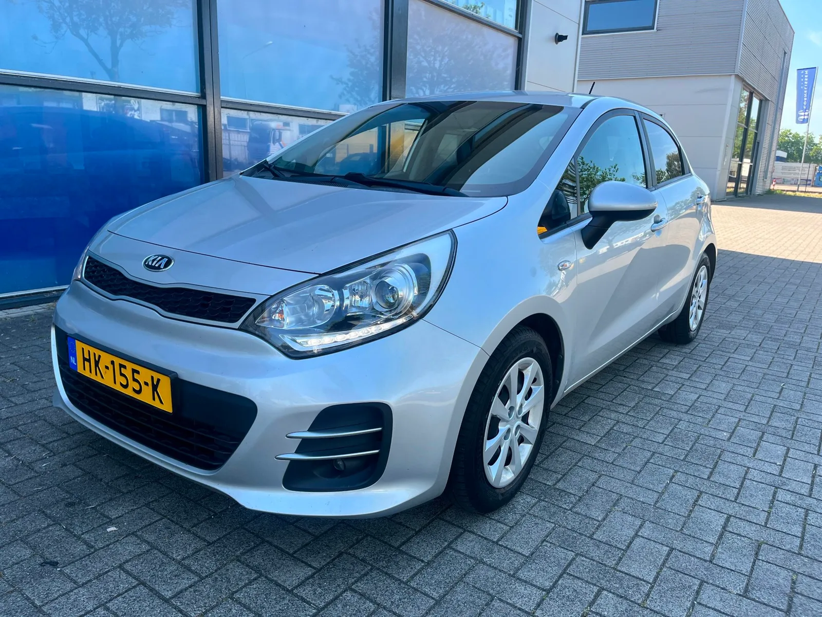 Kia Rio (2015) — foto 1