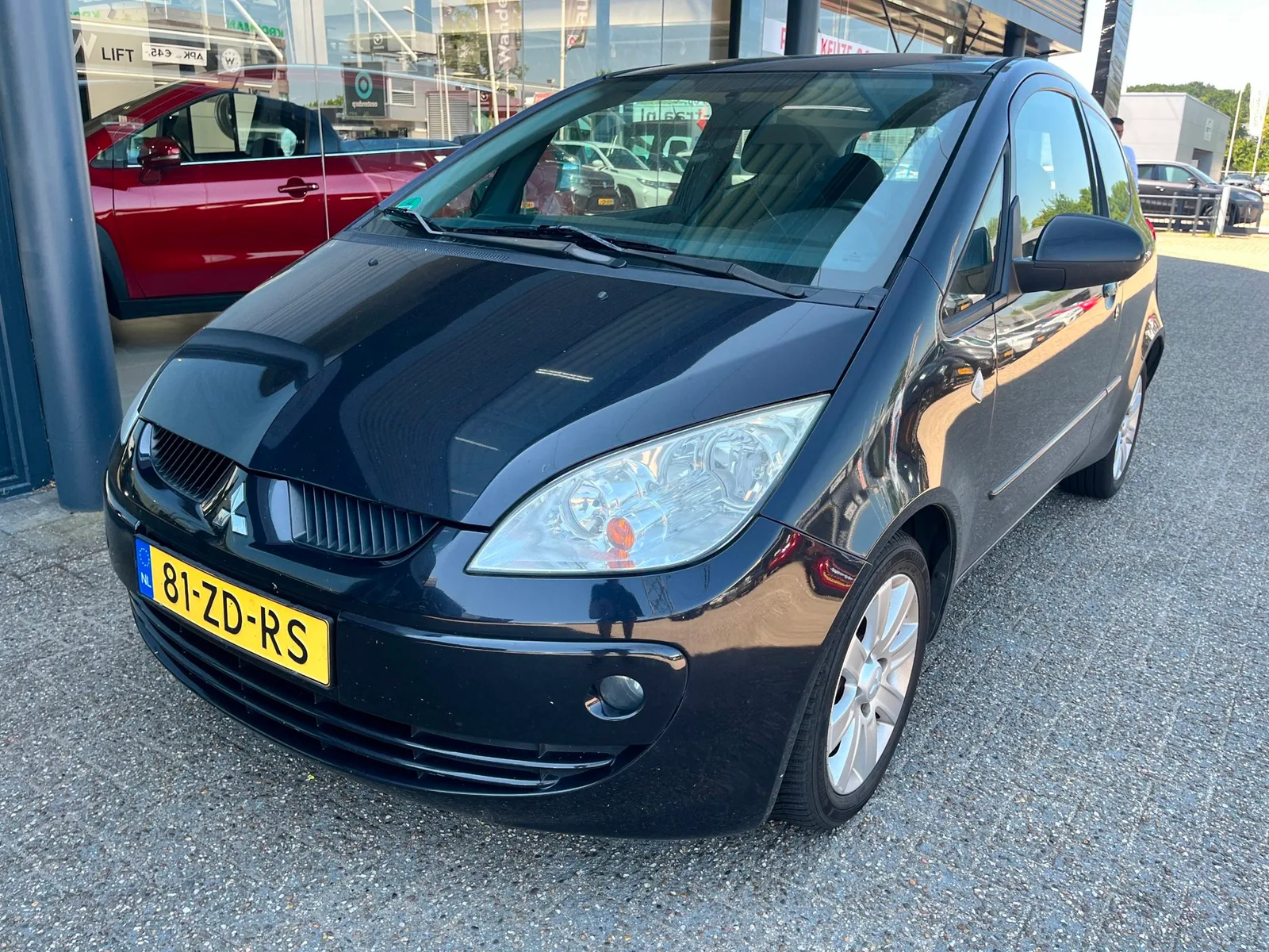 Mitsubishi Colt (2007) — foto 1