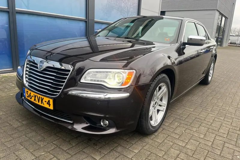Lancia Thema (2012)