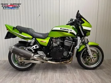 KAWASAKI ZRX (2001) — foto 1