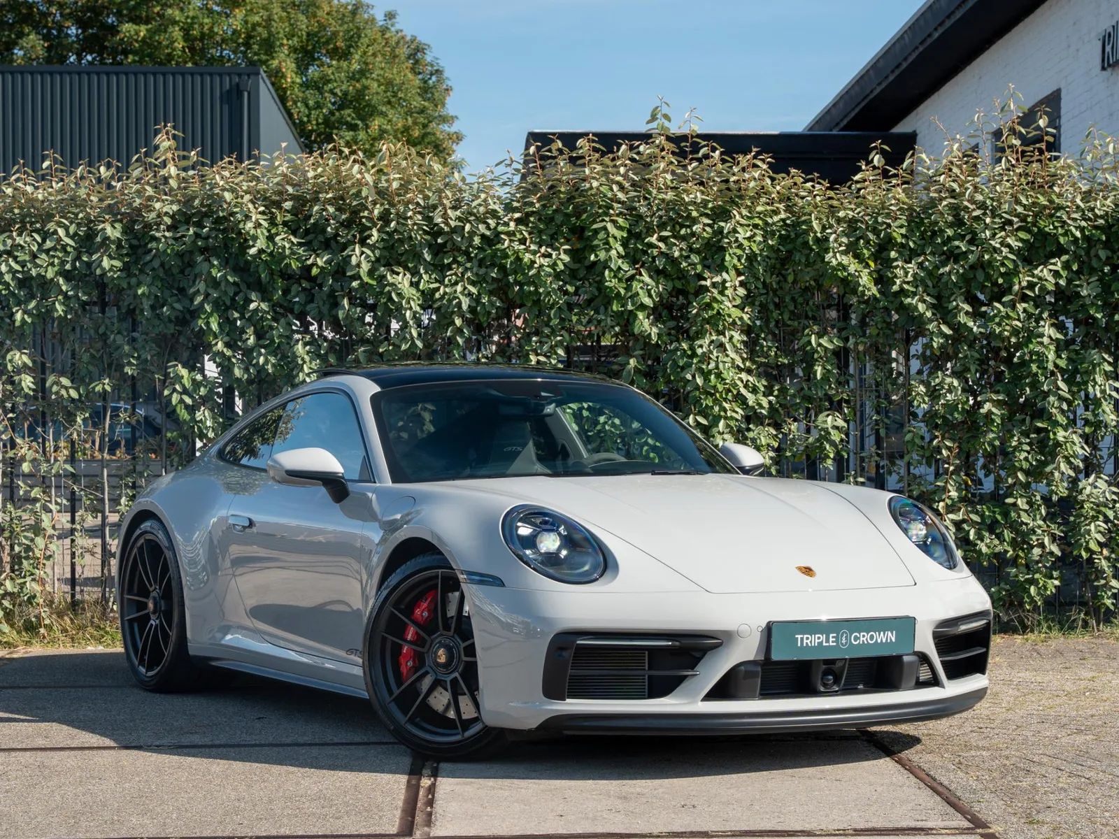 Porsche 911 (2022) — foto 1