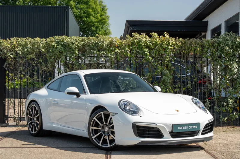 Porsche 911 (2017)