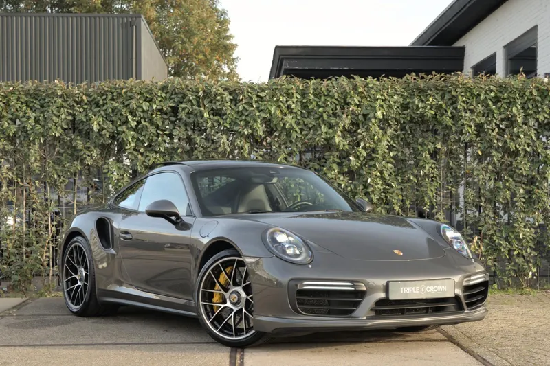 Porsche 911 (2016)