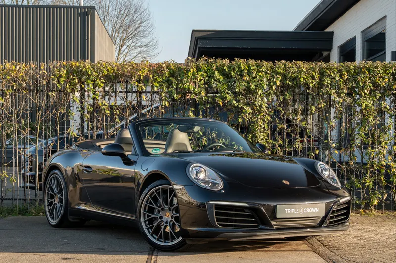 Porsche 911 (2016)