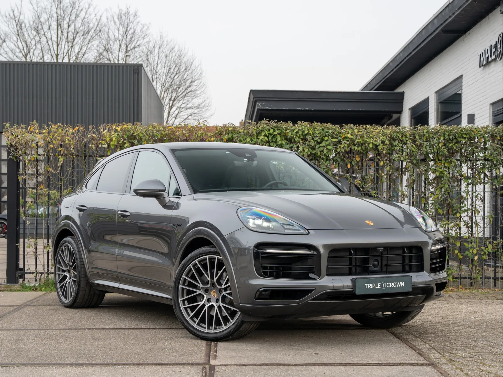 Porsche Cayenne (2022) — foto 1