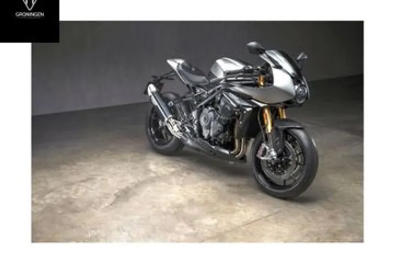 Triumph Speed Triple 1200 RR (2024)