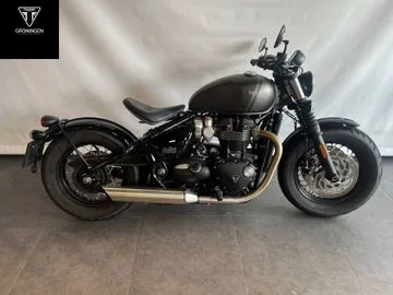 Triumph Bonneville Bobber (2022) — foto 1