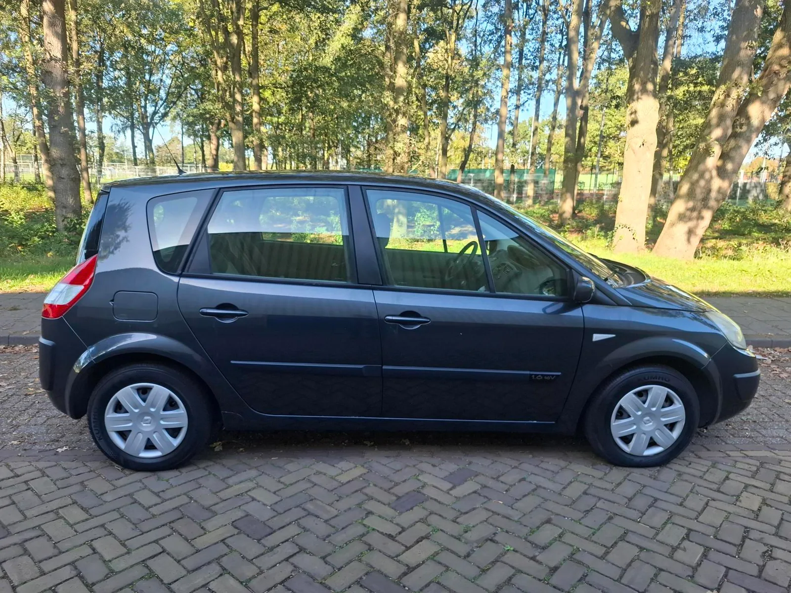 Renault Scénic (2006) — foto 1