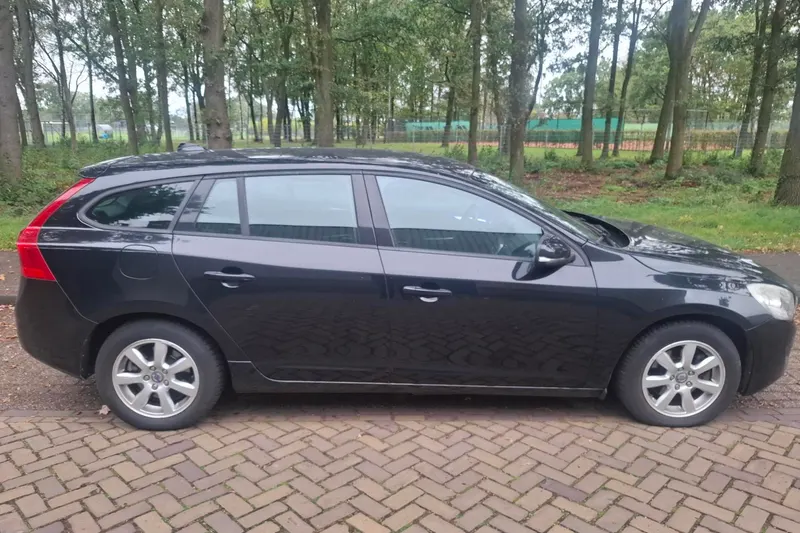 Volvo V60 (2012)