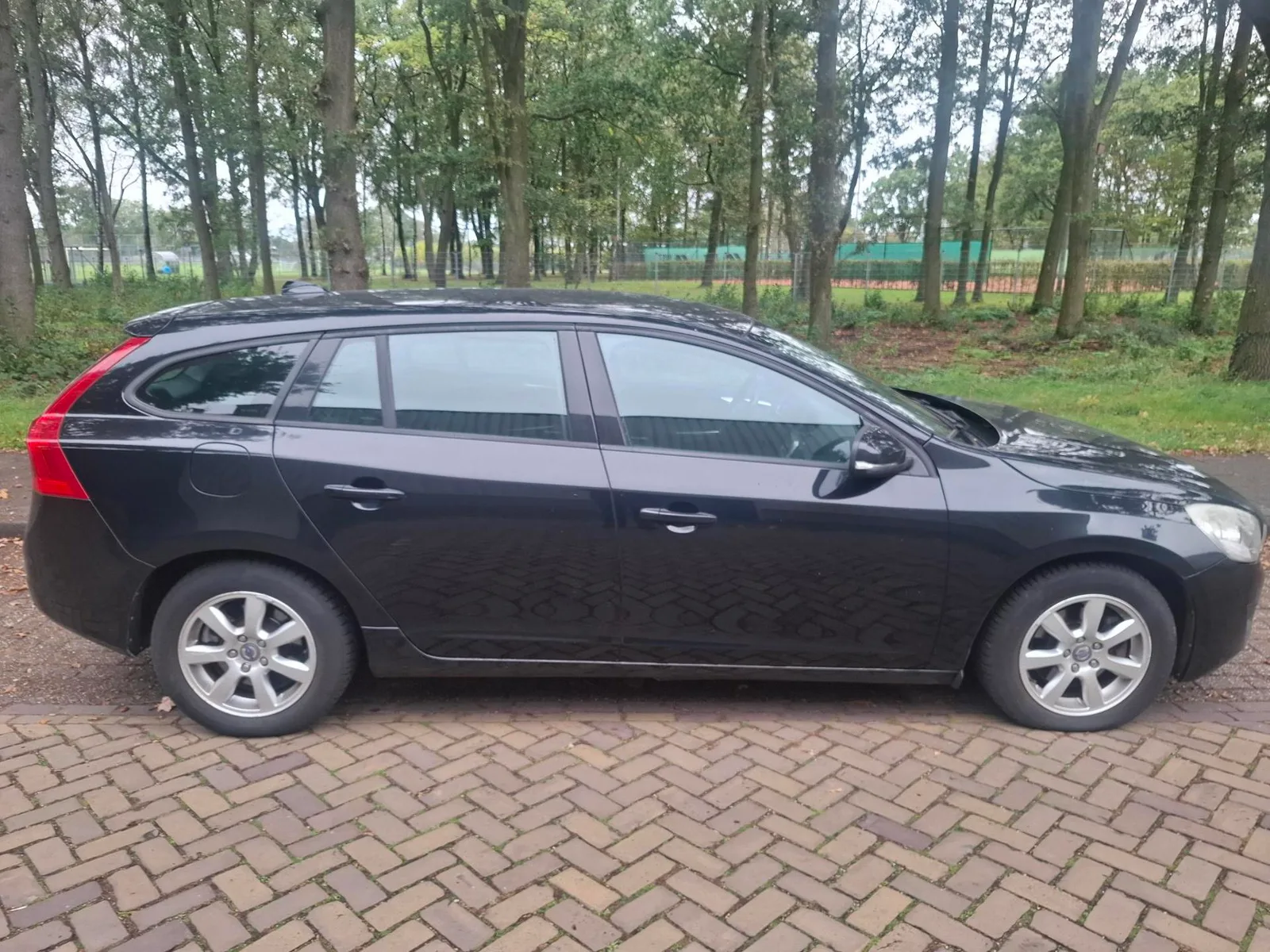 Volvo V60 (2012) — foto 1