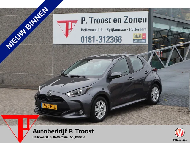 Toyota Yaris (2024) — foto 1