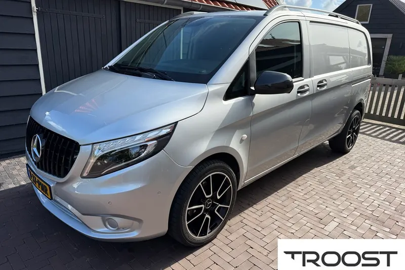 Mercedes-Benz Vito (2022)