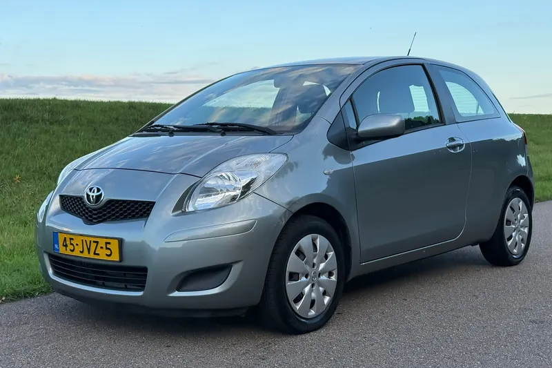 Toyota Yaris (2009)