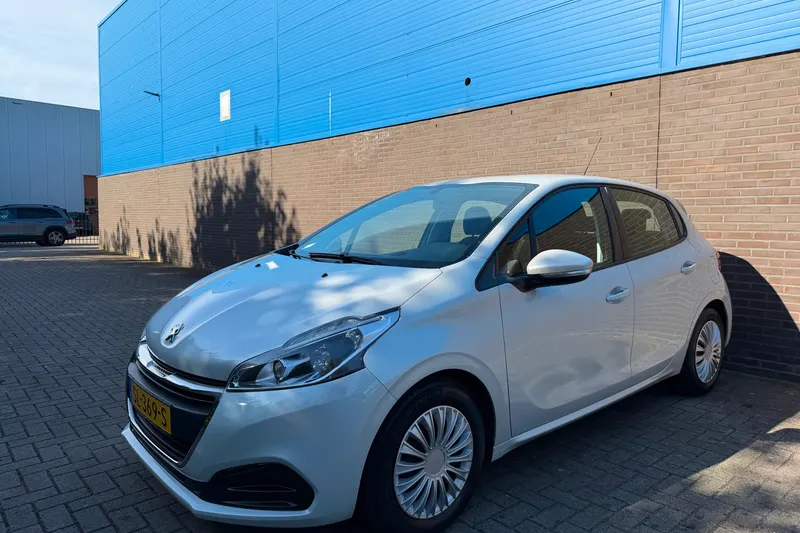 Peugeot 208 (2018)
