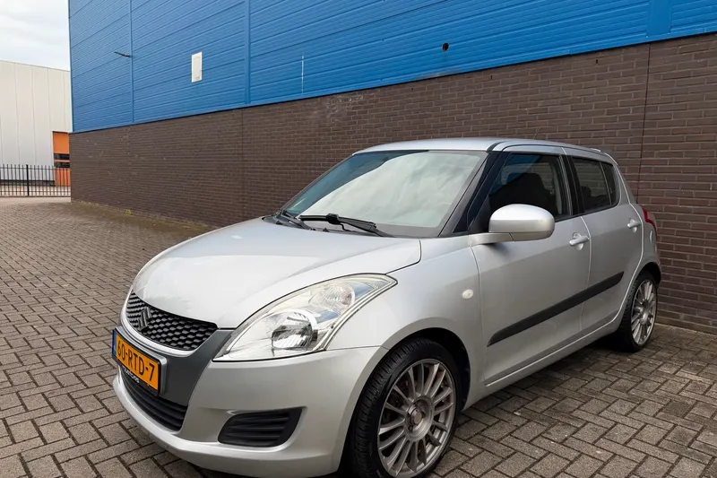 Suzuki Swift (2011)