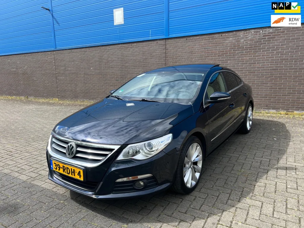 Volkswagen Passat (2011) — foto 1