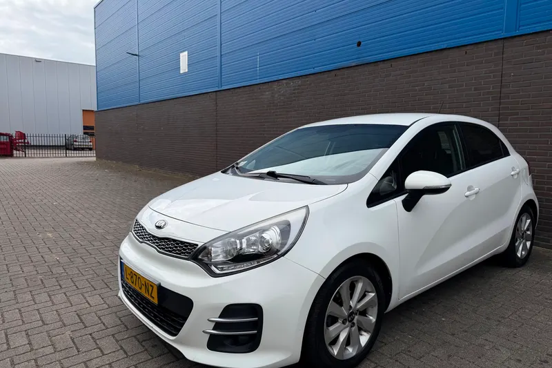 Kia Rio (2015)