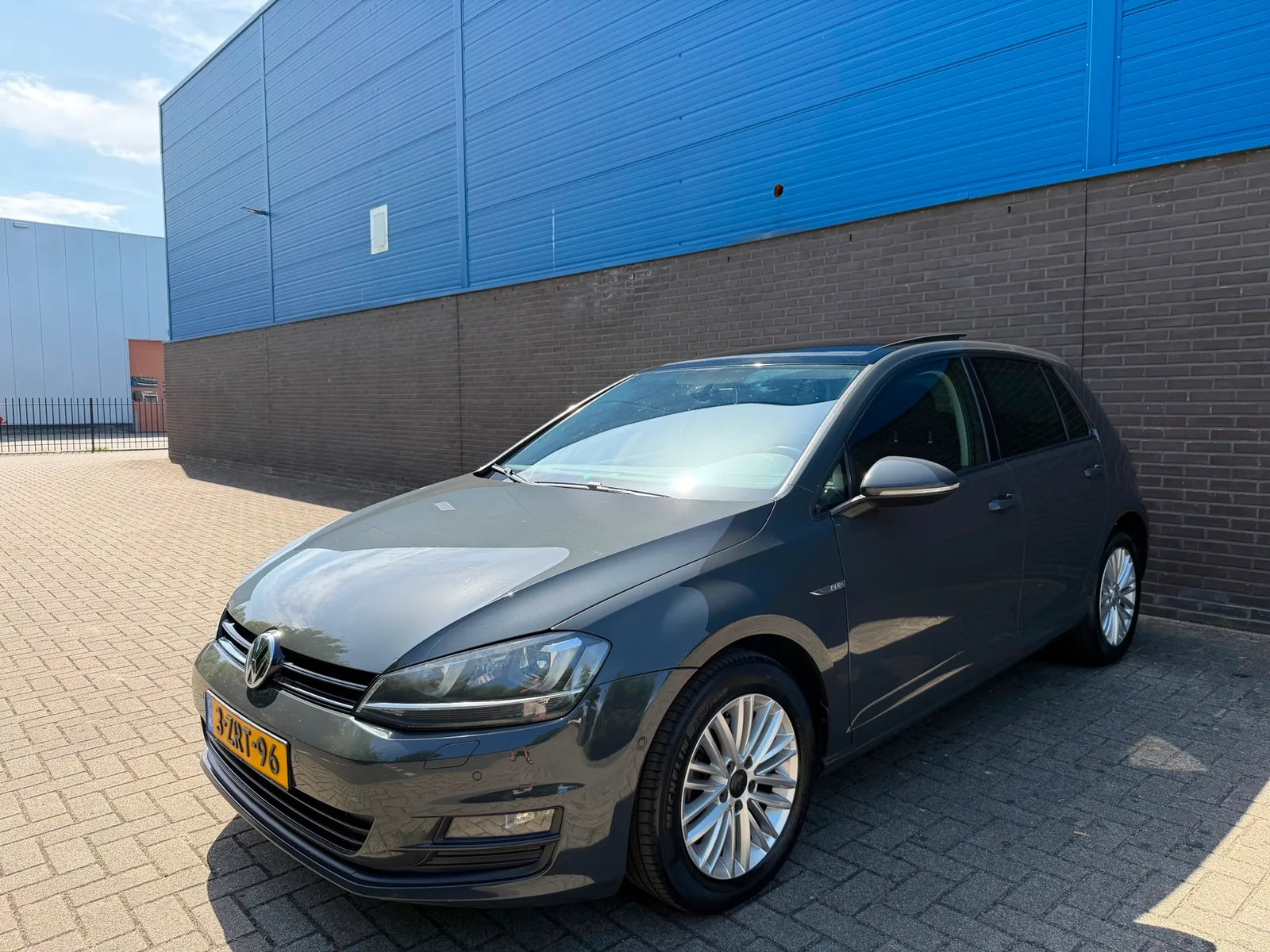 Volkswagen Golf (2014) — foto 1