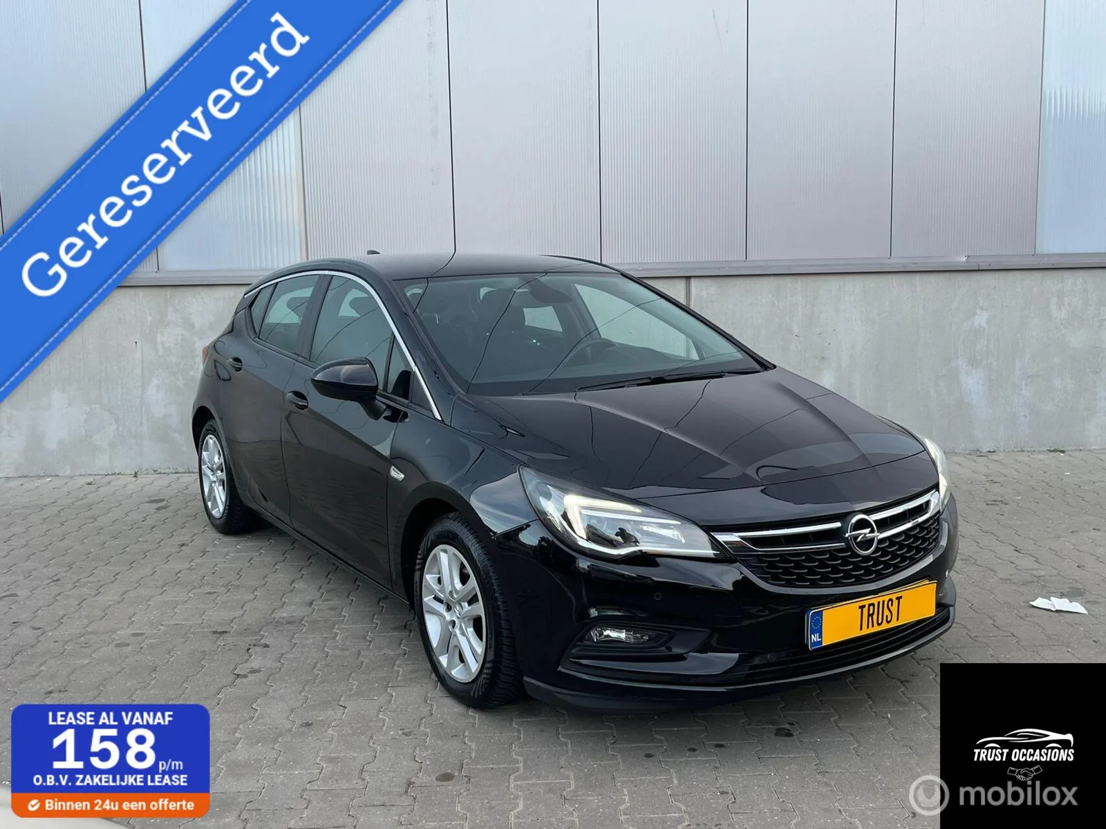 Opel Astra (2017) — foto 1