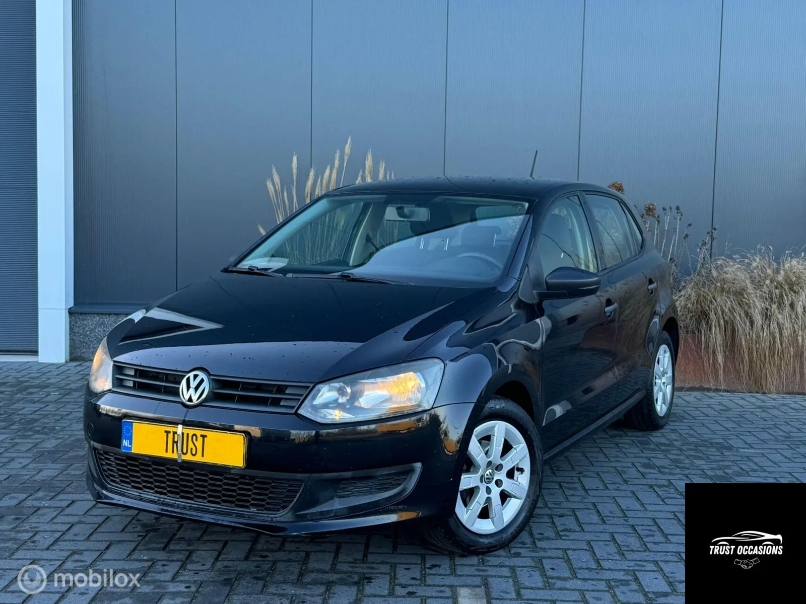 Volkswagen Polo (2010) — foto 1