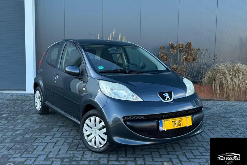 Peugeot 107 (2010)