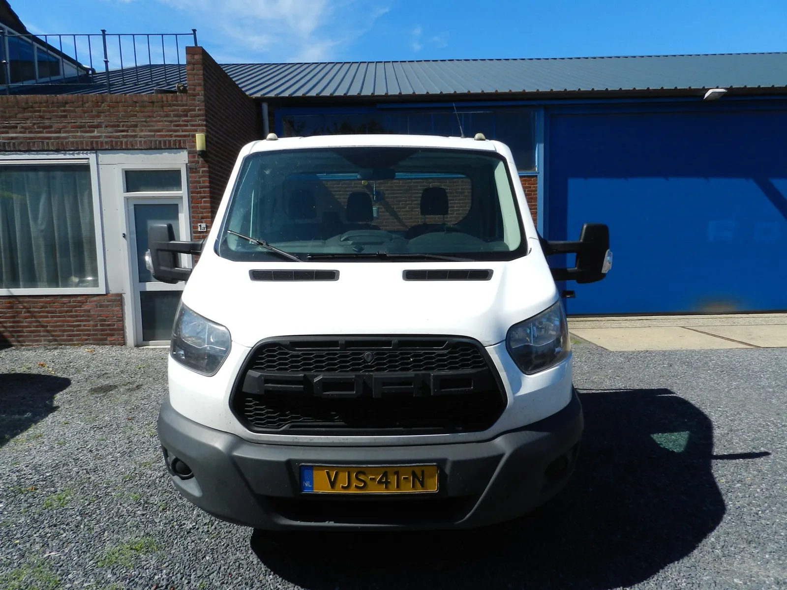 Ford Transit (2017) — foto 1