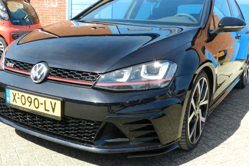 Volkswagen Golf (2017)