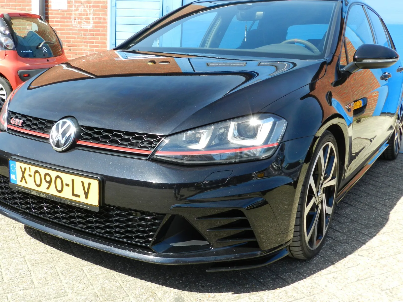 Volkswagen Golf (2017) — foto 1