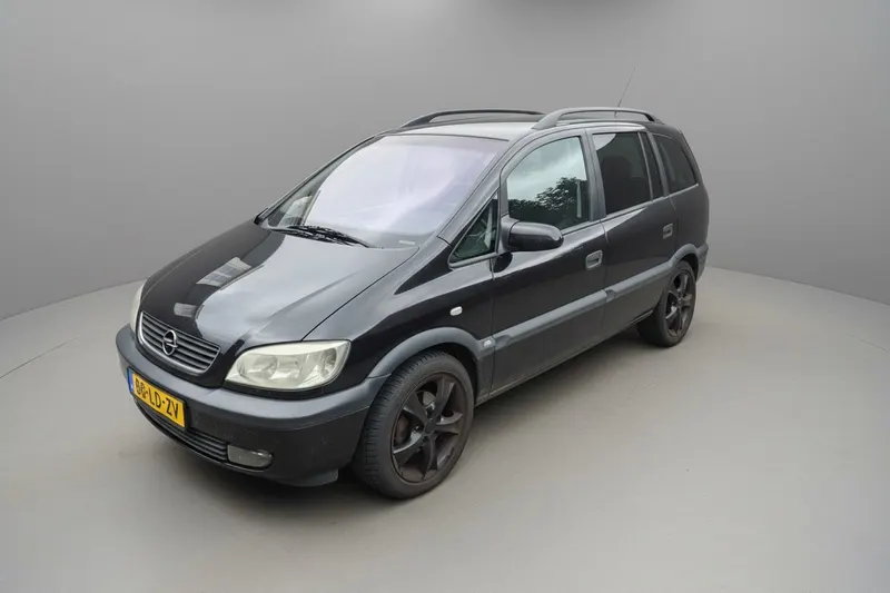 Opel Zafira (2002)