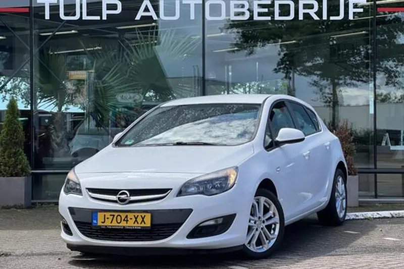 Opel Astra (2015)