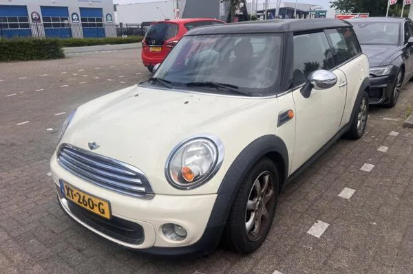 MINI Clubman (2010) — foto 1