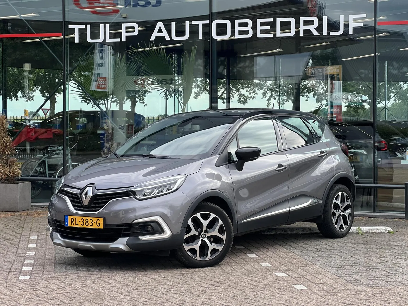 Renault Captur (2018) — foto 1