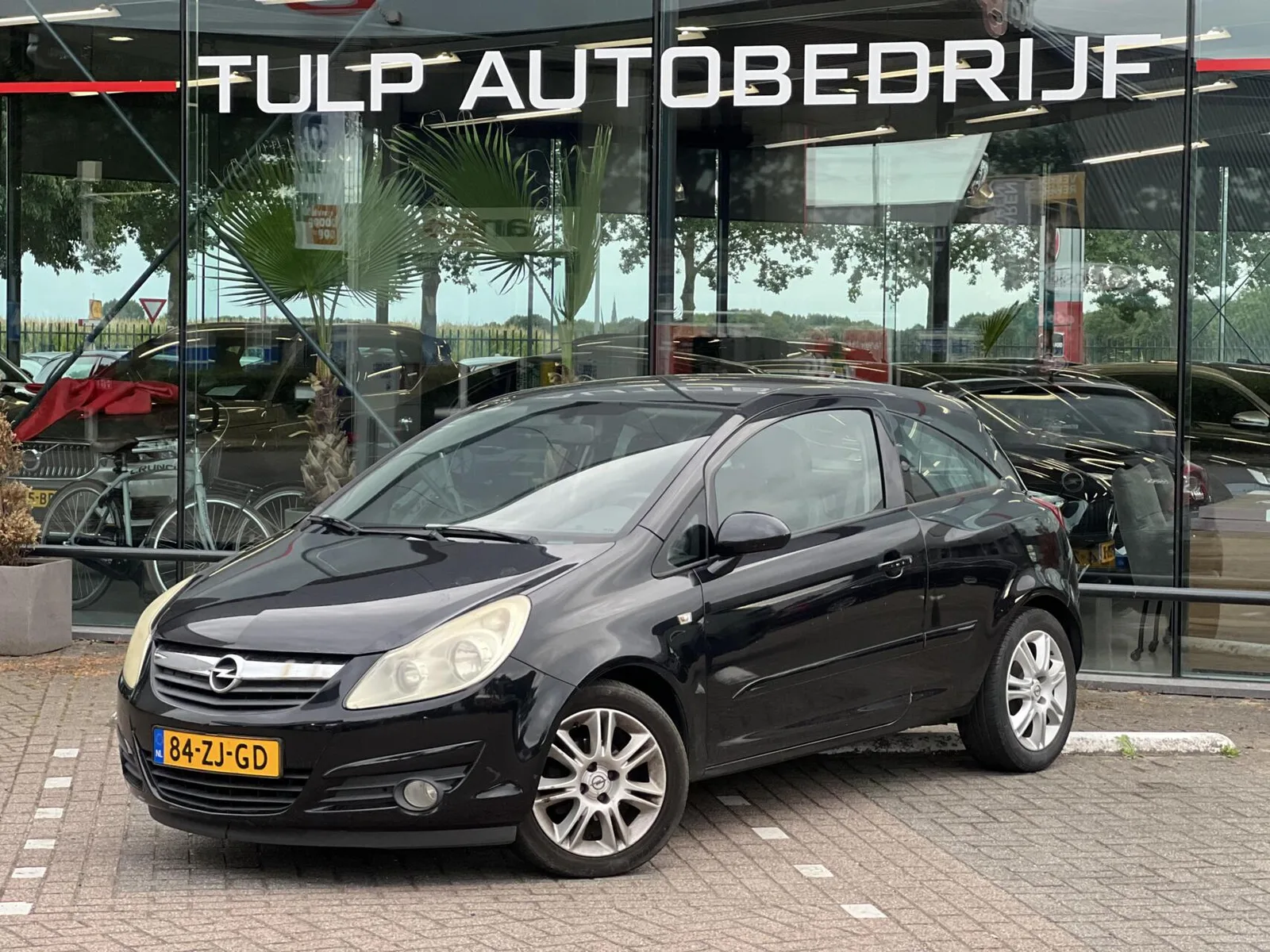 Opel Corsa (2008) — foto 1