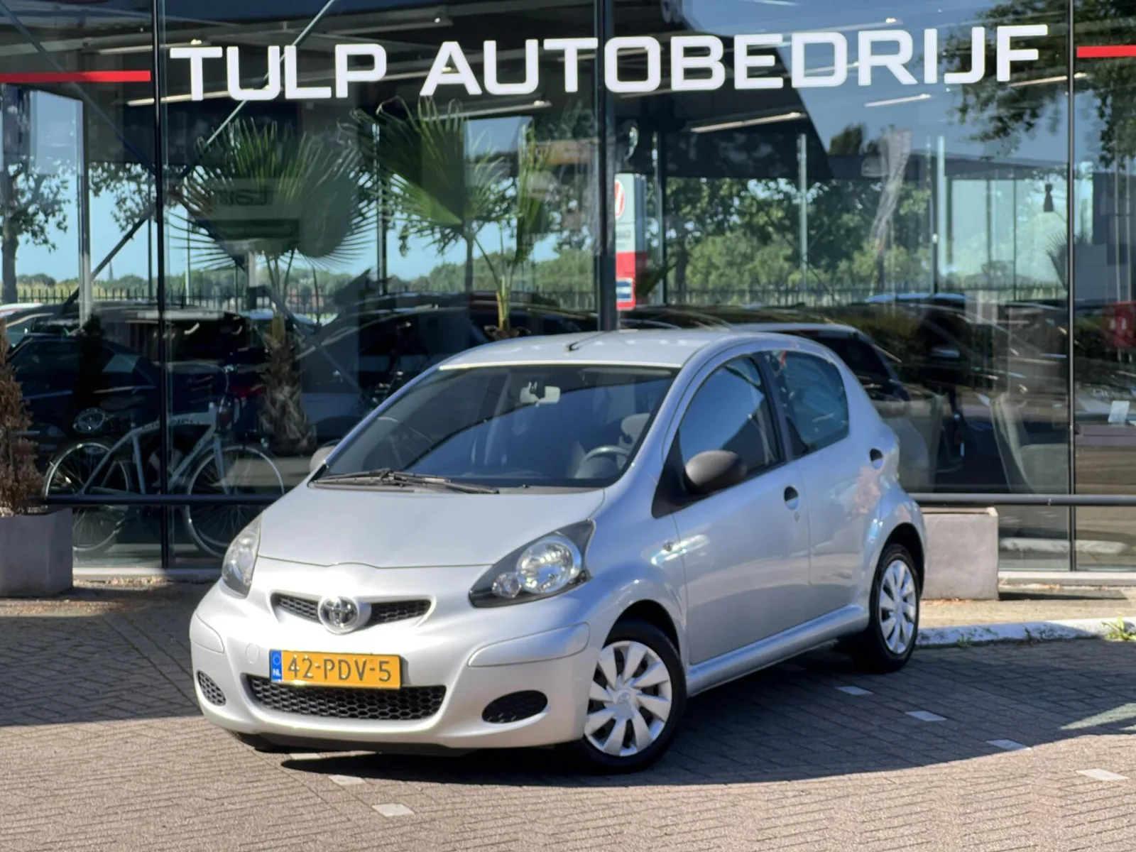Toyota Aygo (2011) — foto 1