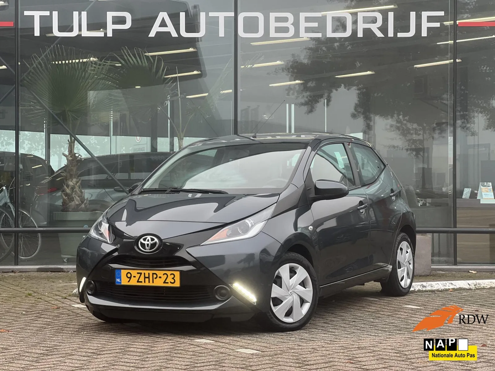 Toyota Aygo (2015) — foto 1