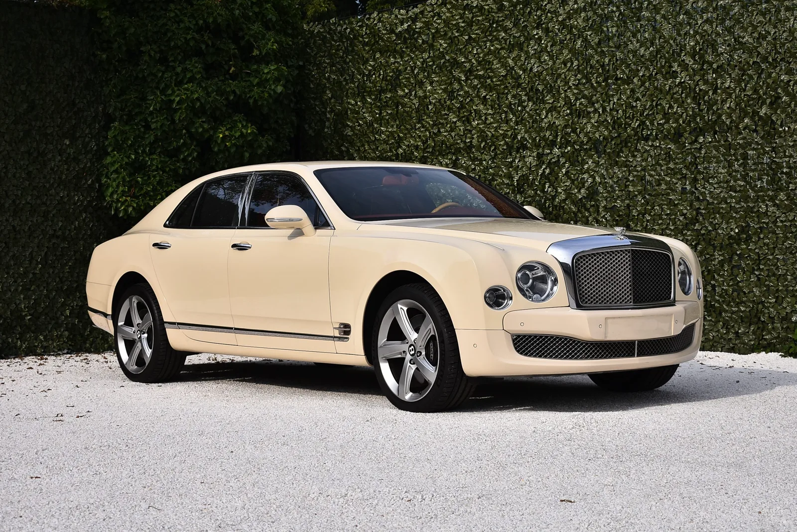 Bentley Mulsanne (2016) — foto 1