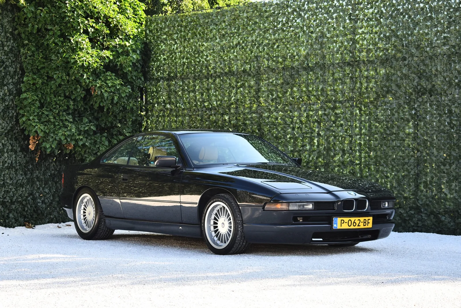 BMW 8-Serie (1992) — foto 1