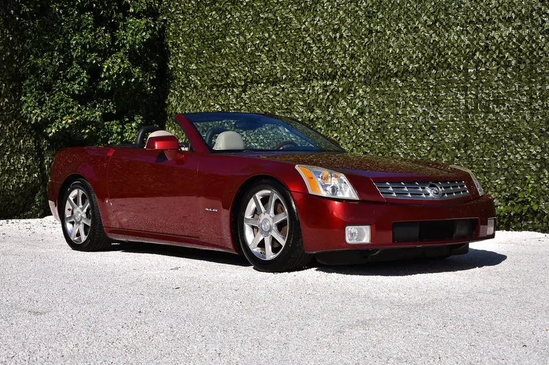 Cadillac XLR (2006)