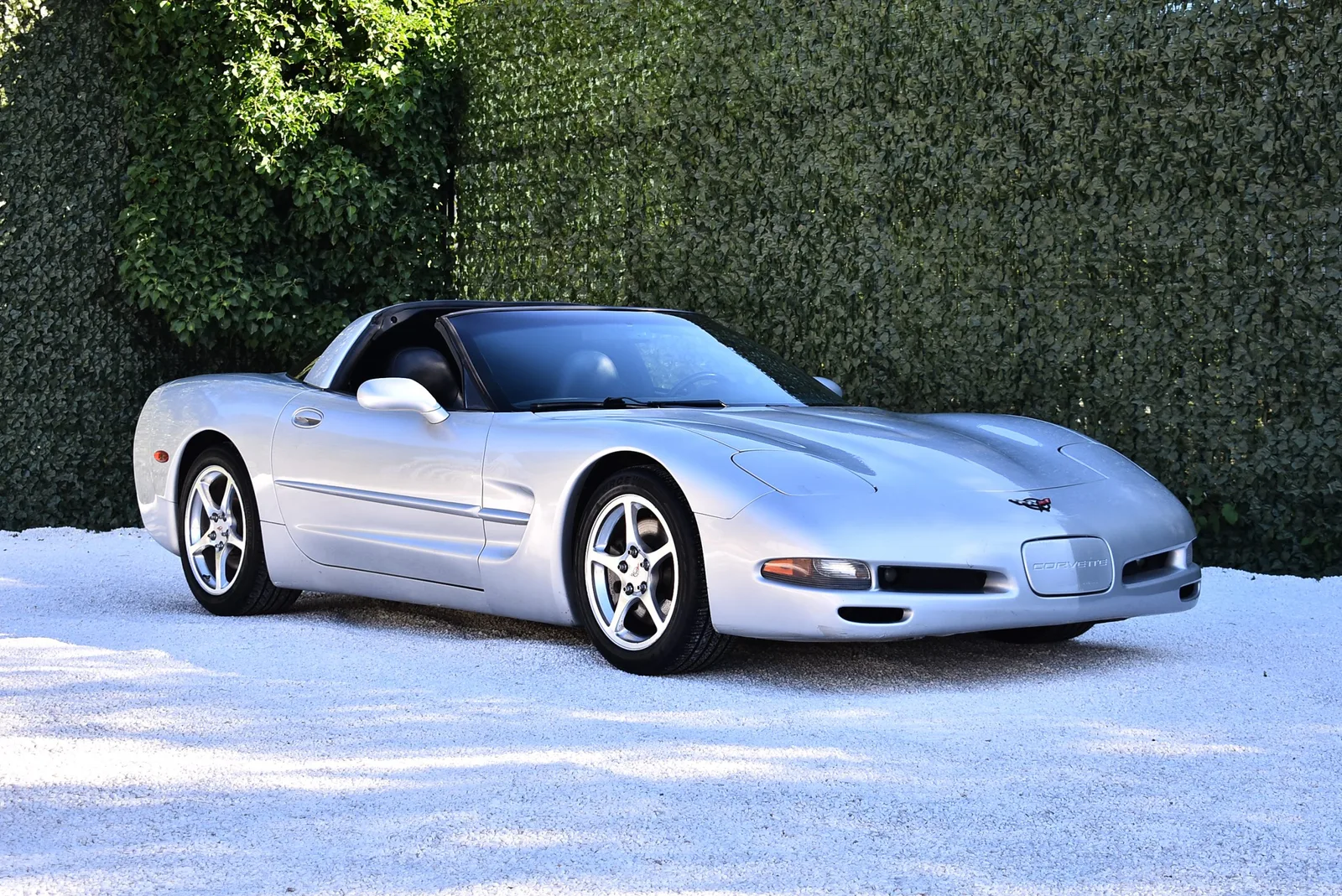 Chevrolet Corvette (2001) — foto 1